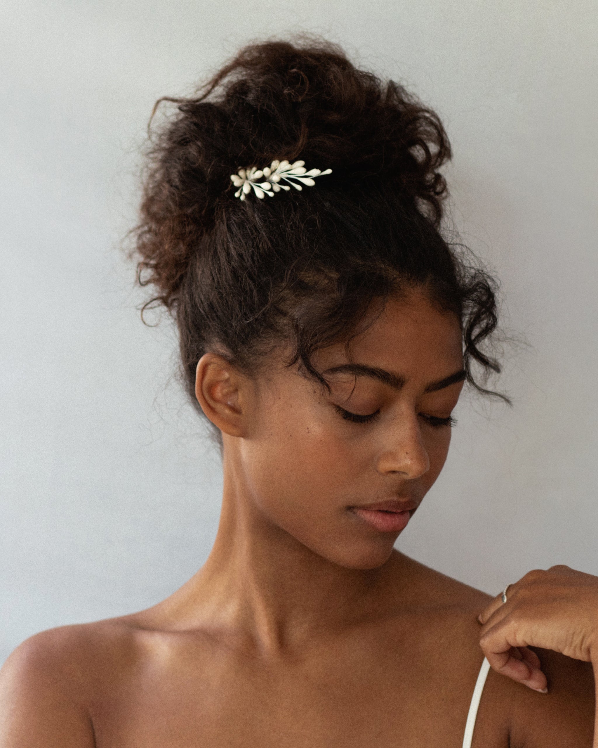 PALOMA WAX HAIR PINS HEADPIECES